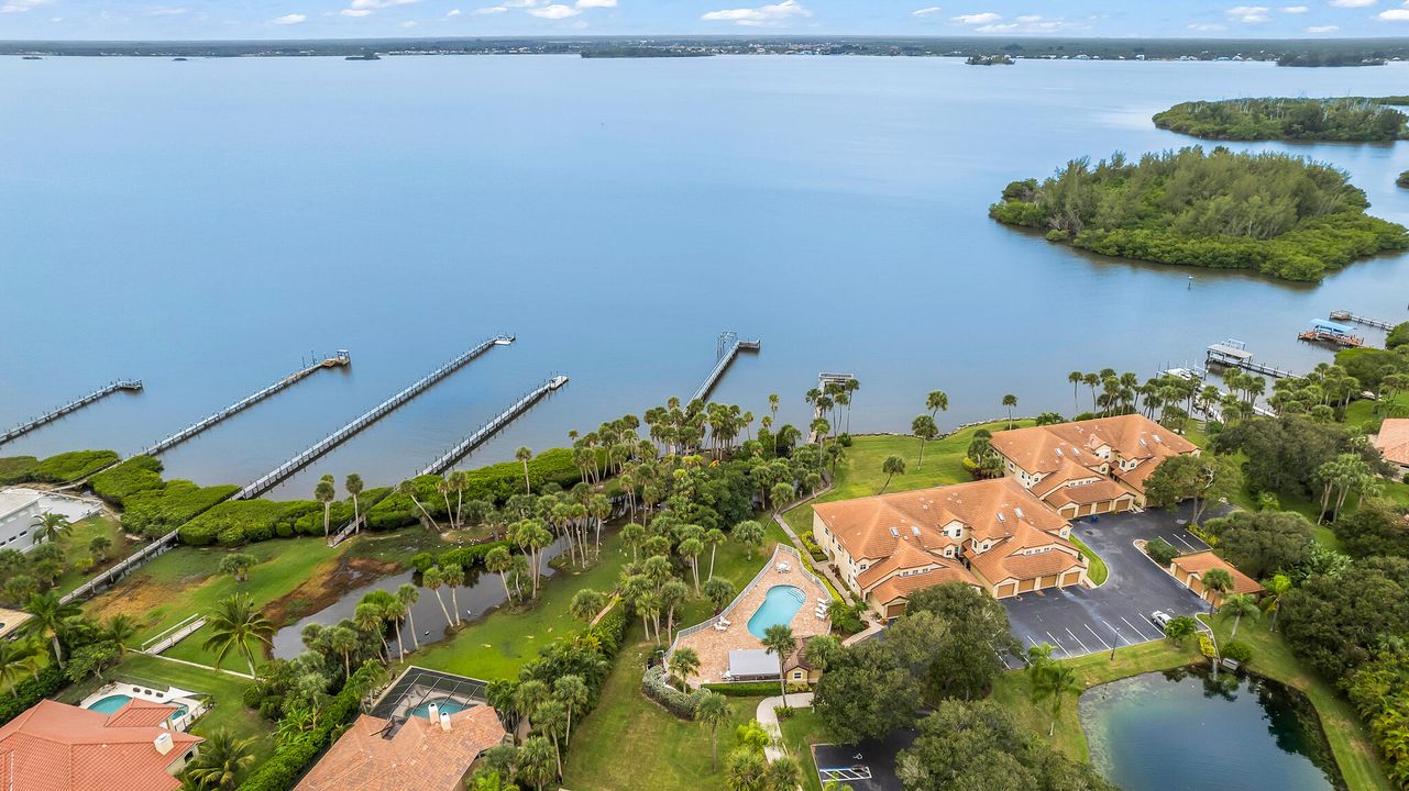 Activo con contrato: $479,000 (3 camas, 2 baños, 1303 Pies cuadrados)