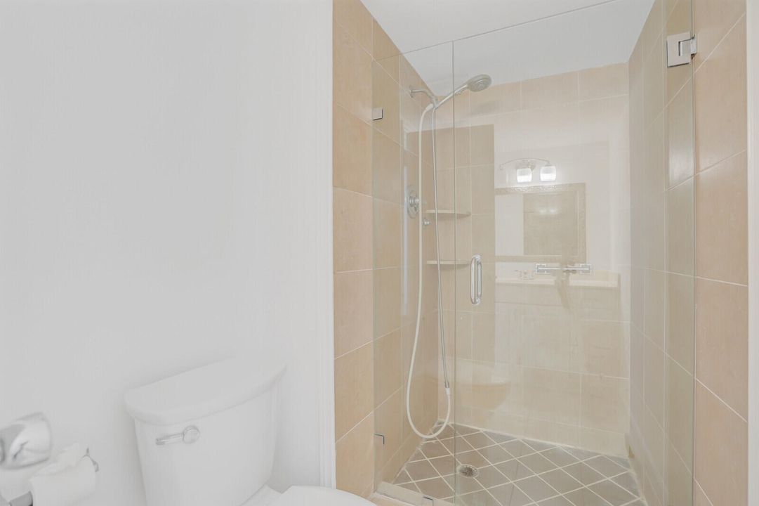 For Sale: $229,500 (2 beds, 2 baths, 1209 Square Feet)