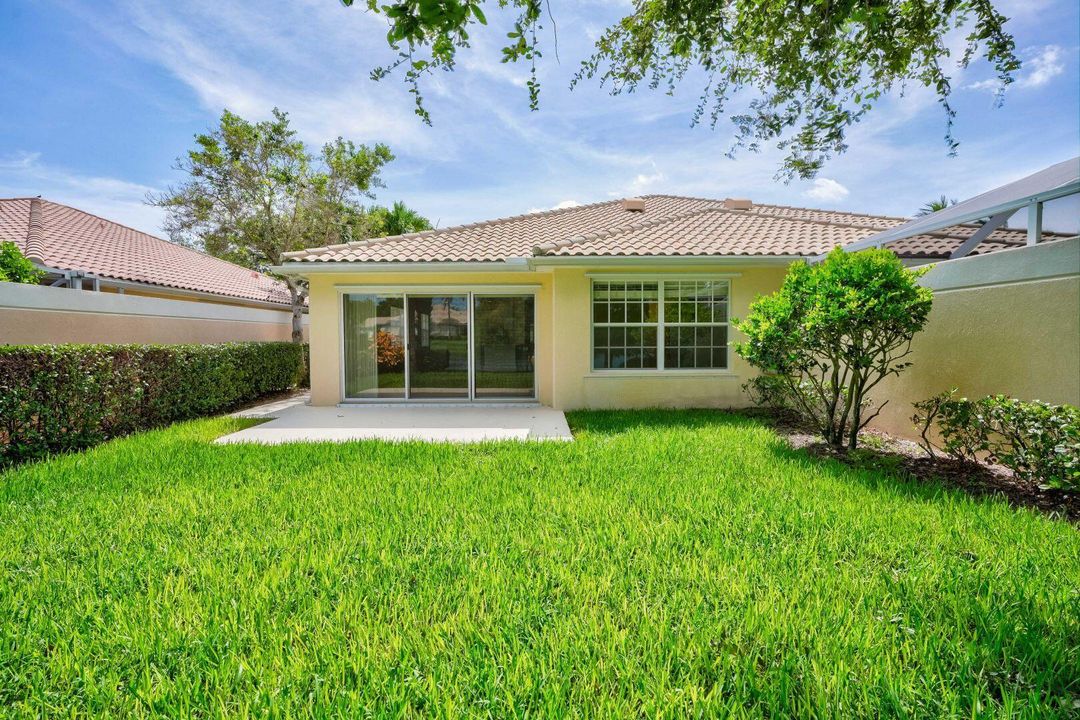 В аренду: $3,800 (2 спален, 2 ванн, 1678 Квадратных фут)