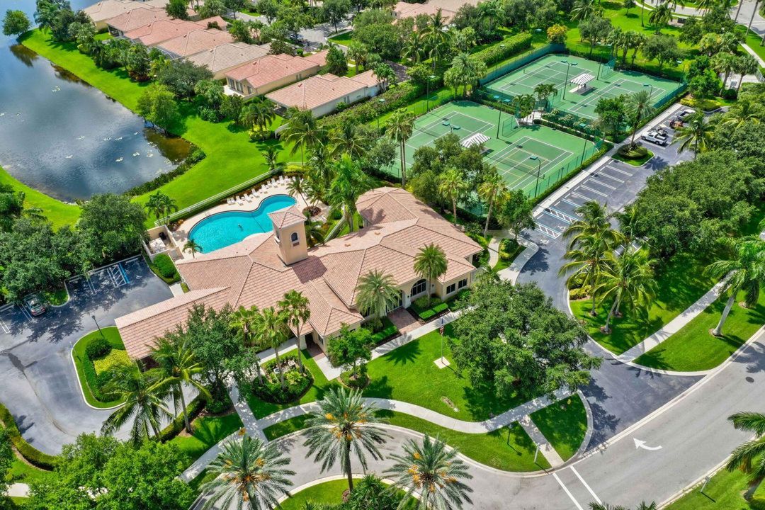 В аренду: $3,800 (2 спален, 2 ванн, 1678 Квадратных фут)