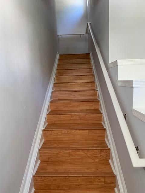 合同活跃: $2,800 (3 贝兹, 2 浴室, 1457 平方英尺)