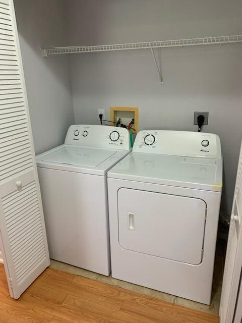 合同活跃: $2,800 (3 贝兹, 2 浴室, 1457 平方英尺)