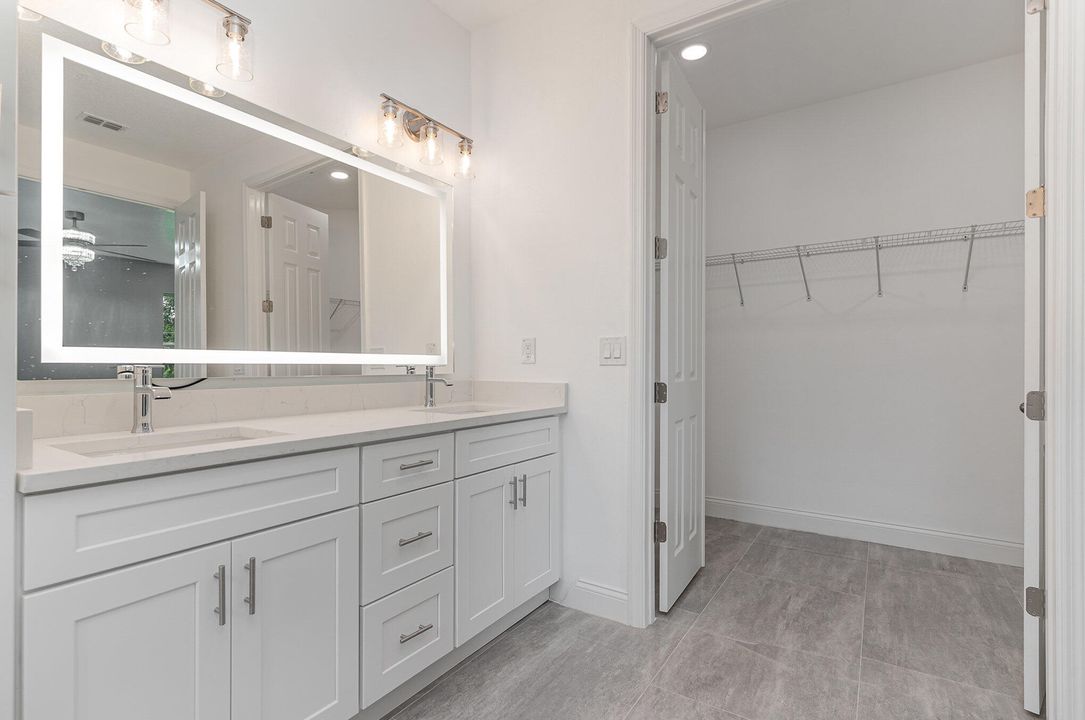 待售: $420,000 (4 贝兹, 2 浴室, 2171 平方英尺)