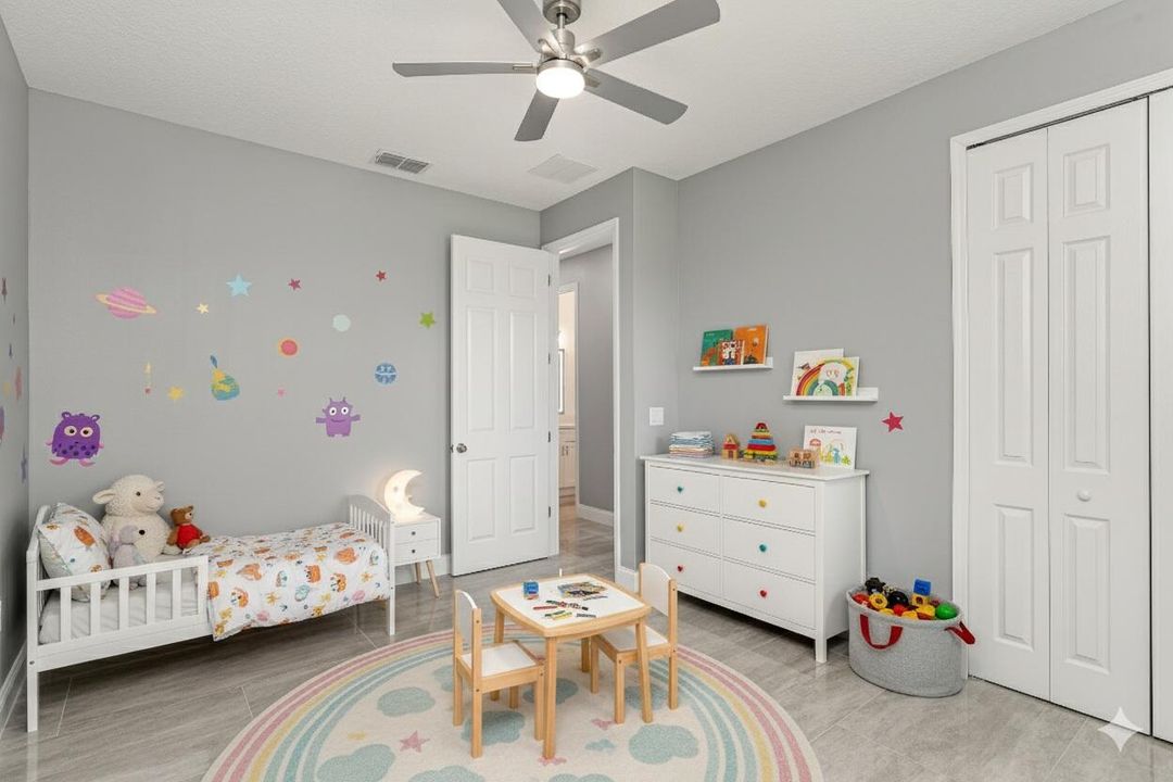 待售: $420,000 (4 贝兹, 2 浴室, 2171 平方英尺)