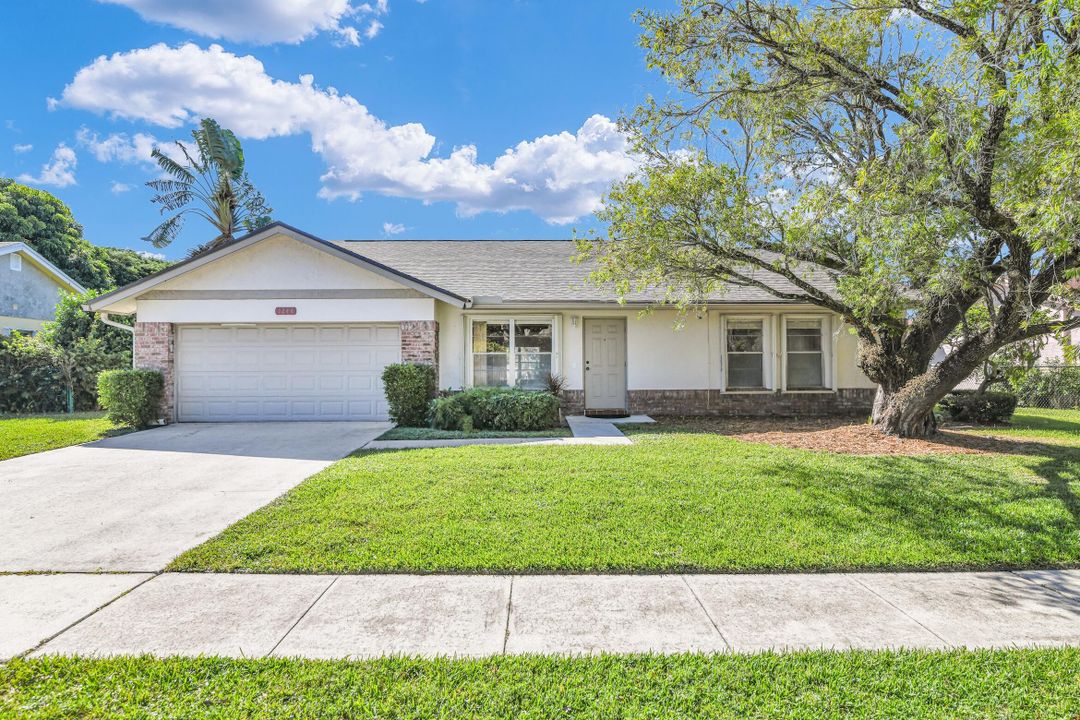 Active With Contract: $599,000 (4 beds, 2 baths, 1548 Square Feet)