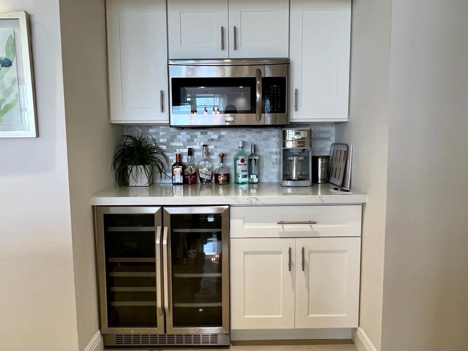 For Rent: $7,200 (2 beds, 2 baths, 1400 Square Feet)