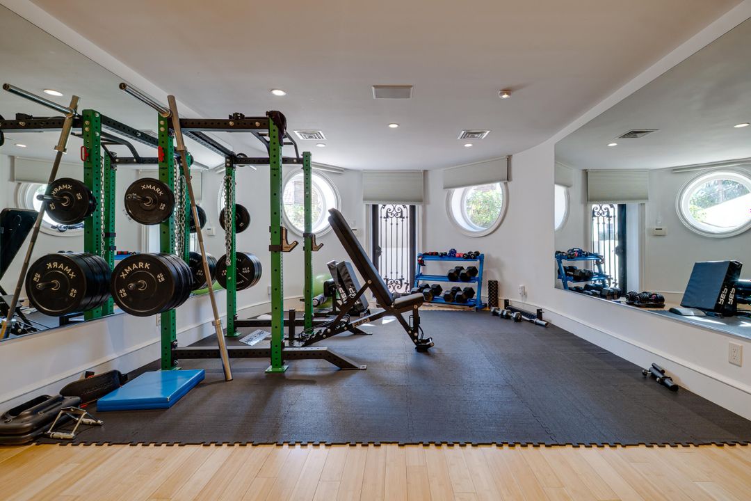 На продажу: $45,000,000 (9 спален, 13 ванн, 15865 Квадратных фут)