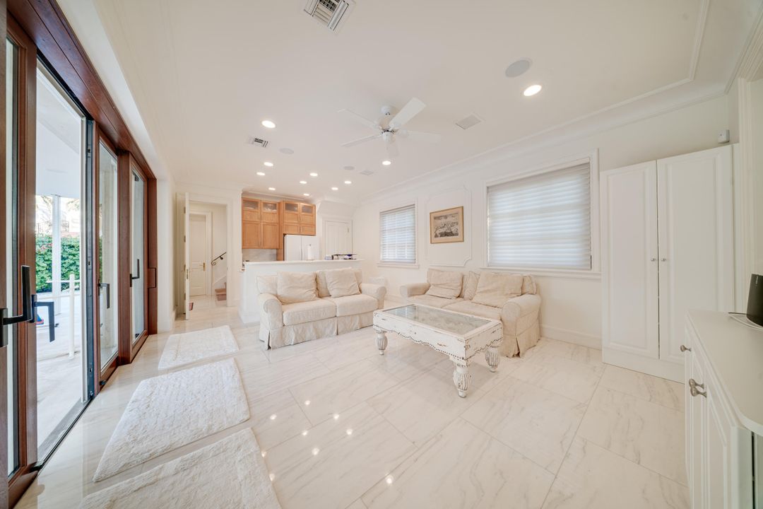 На продажу: $45,000,000 (9 спален, 13 ванн, 15865 Квадратных фут)