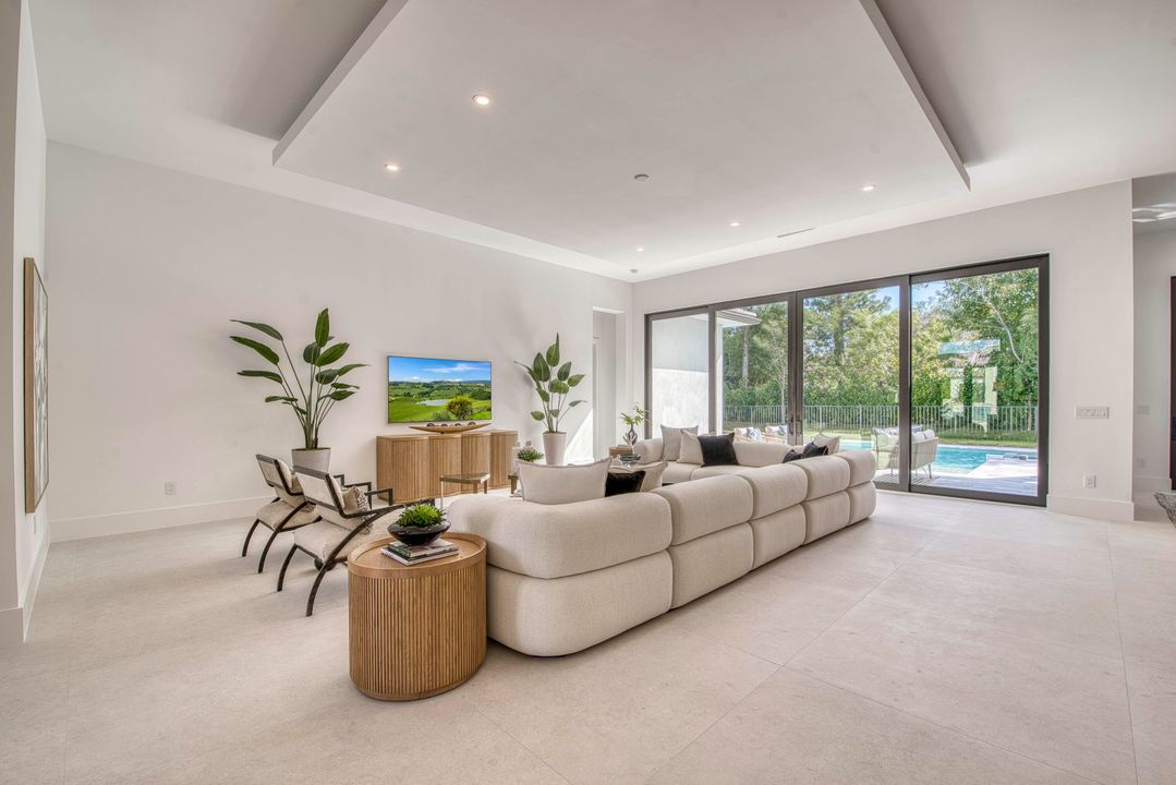 Activo con contrato: $2,195,000 (4 camas, 3 baños, 3000 Pies cuadrados)