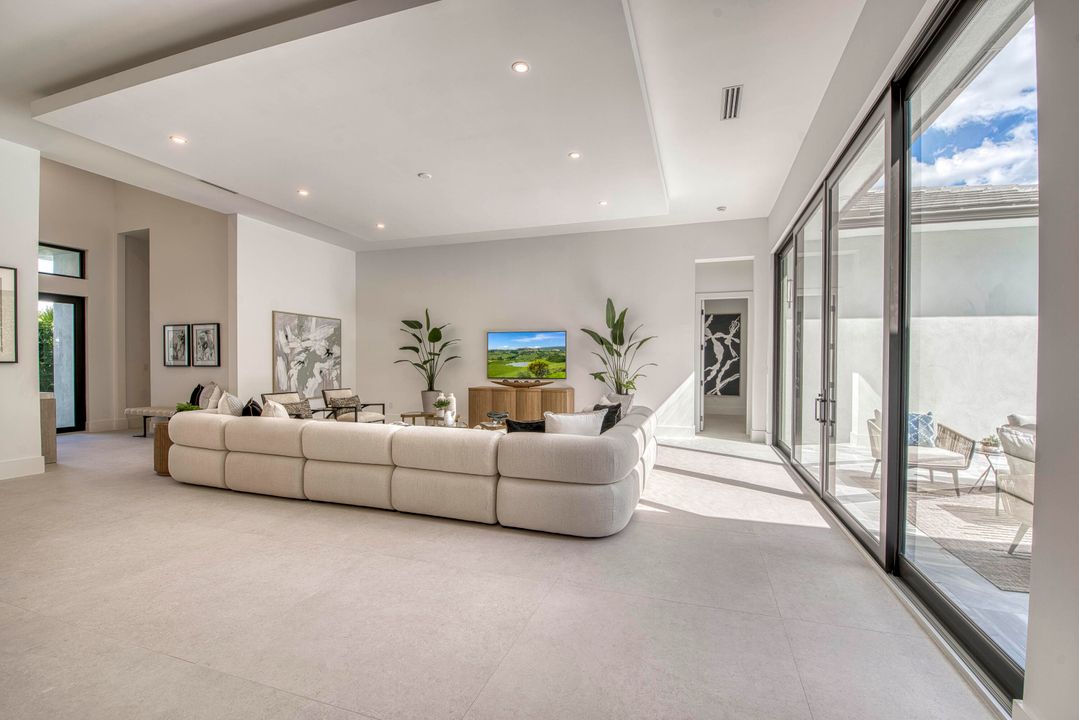 Activo con contrato: $2,195,000 (4 camas, 3 baños, 3000 Pies cuadrados)