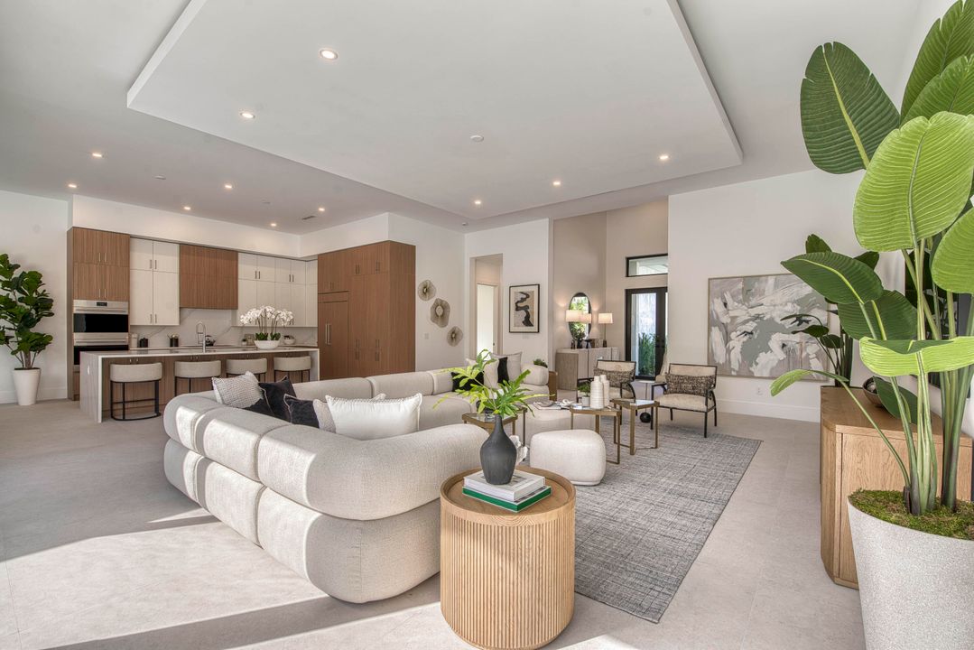 Activo con contrato: $2,195,000 (4 camas, 3 baños, 3000 Pies cuadrados)