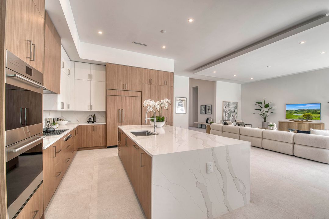 Activo con contrato: $2,195,000 (4 camas, 3 baños, 3000 Pies cuadrados)