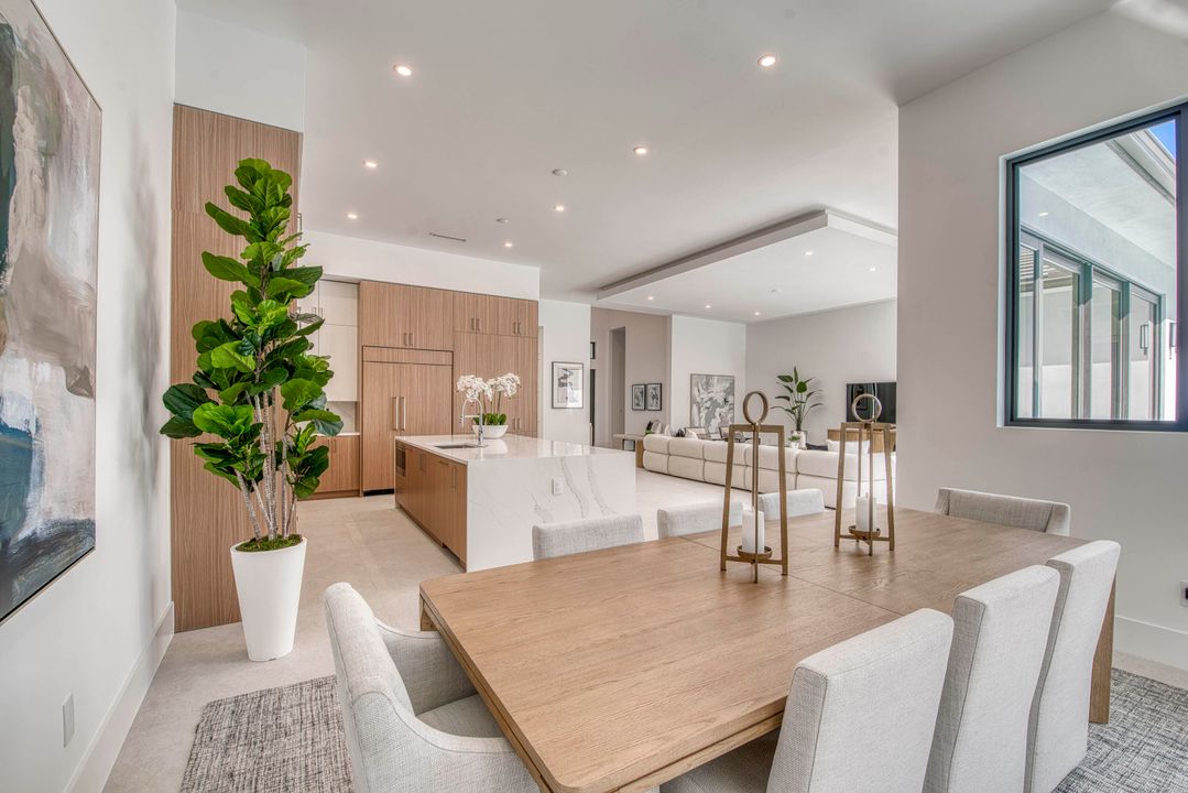 Activo con contrato: $2,195,000 (4 camas, 3 baños, 3000 Pies cuadrados)