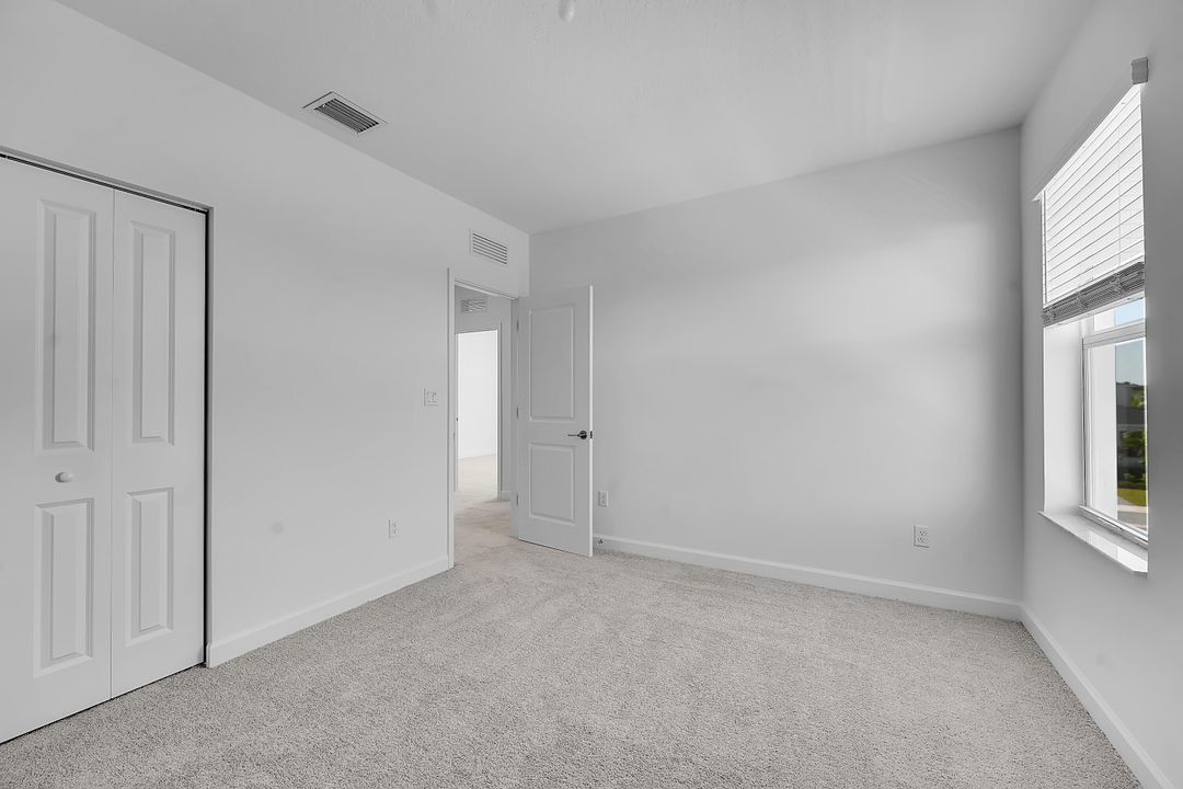 For Rent: $2,600 (4 beds, 2 baths, 2583 Square Feet)