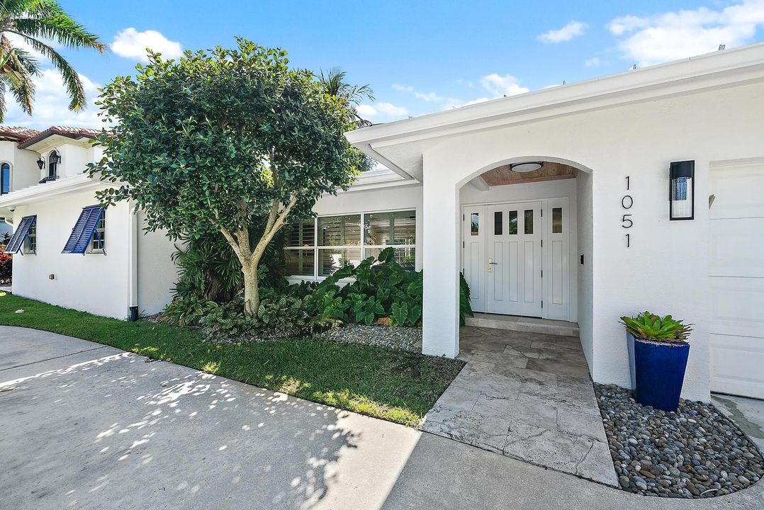 Activo con contrato: $3,600,000 (4 camas, 4 baños, 2491 Pies cuadrados)