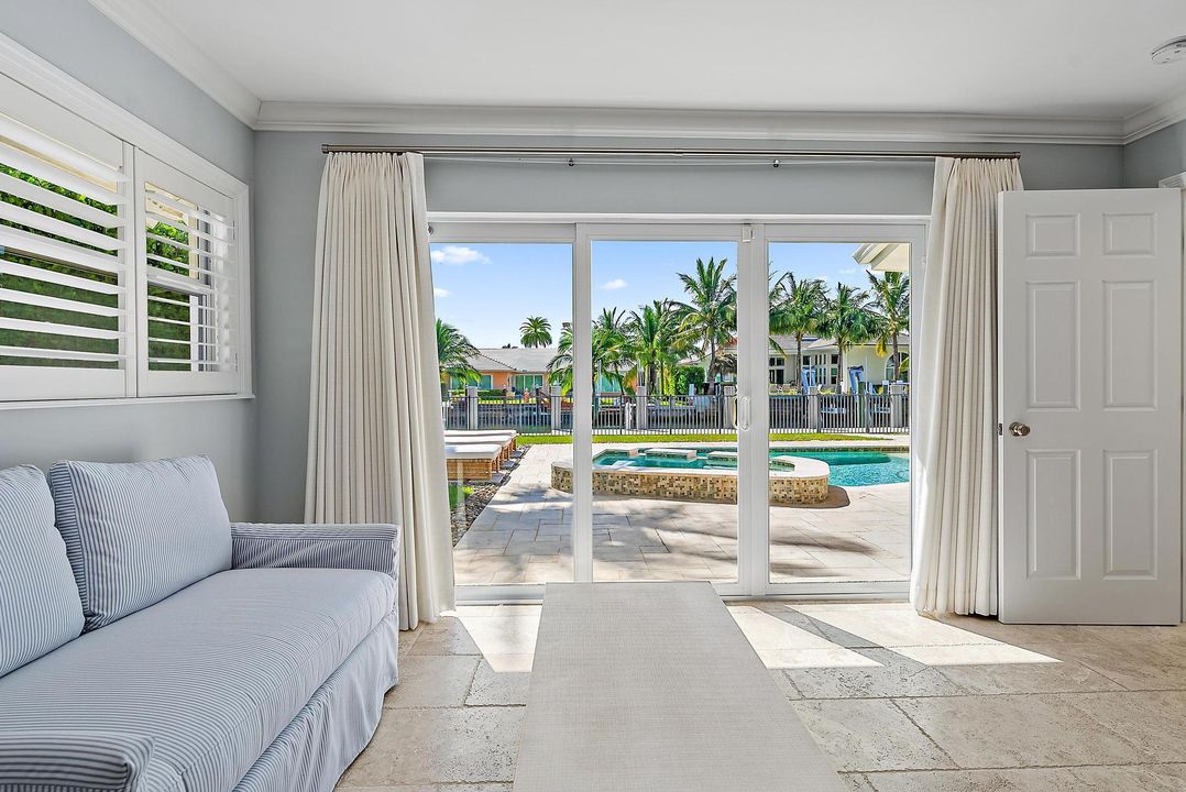 Activo con contrato: $3,600,000 (4 camas, 4 baños, 2491 Pies cuadrados)