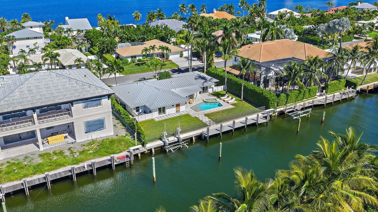 Activo con contrato: $3,600,000 (4 camas, 4 baños, 2491 Pies cuadrados)