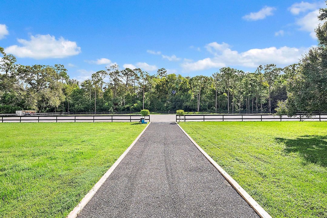 En Renta: $1,400 (6 camas, 4 baños, 2994 Pies cuadrados)