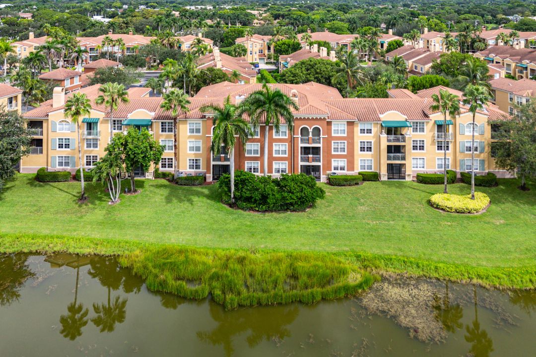 Activo con contrato: $4,500 (3 camas, 2 baños, 1633 Pies cuadrados)