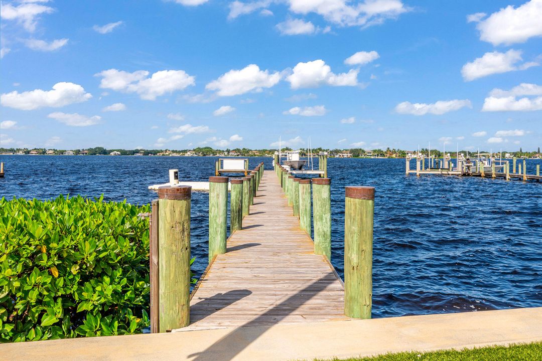 For Sale: $15,200,000 (6 beds, 6 baths, 7046 Square Feet)