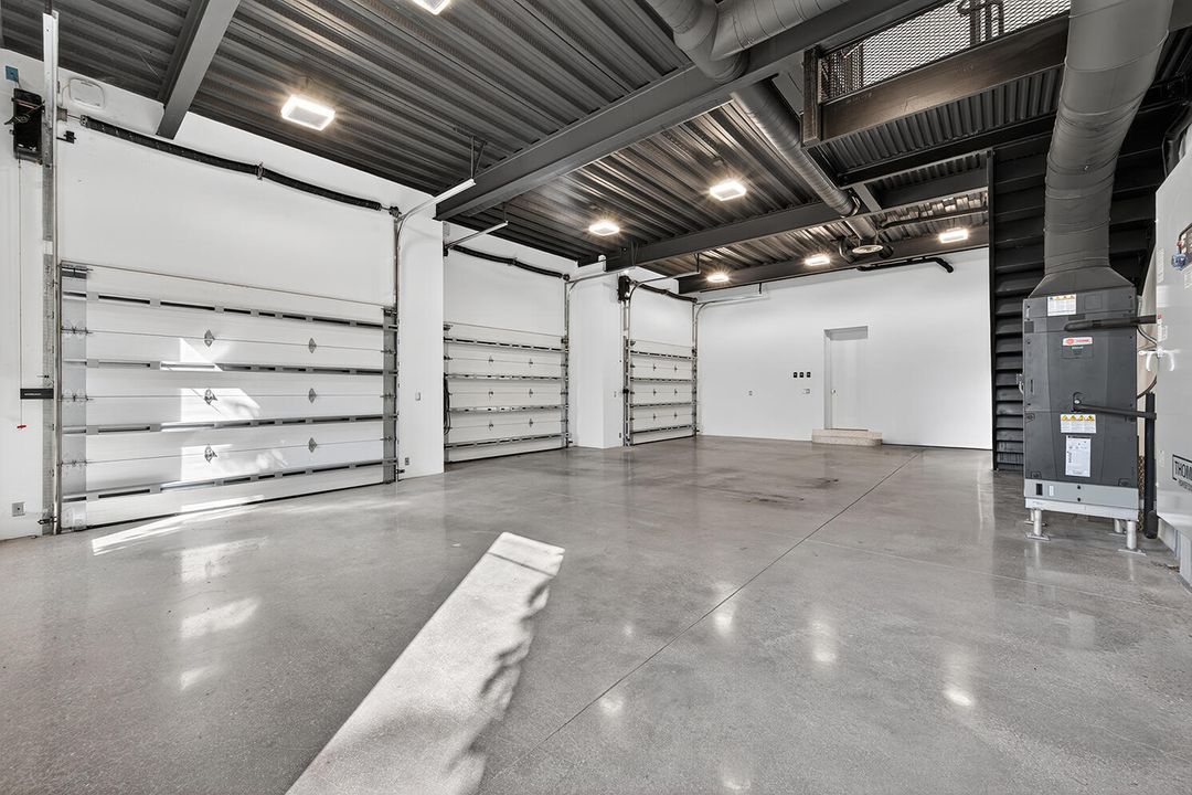 For Sale: $15,200,000 (6 beds, 6 baths, 7046 Square Feet)