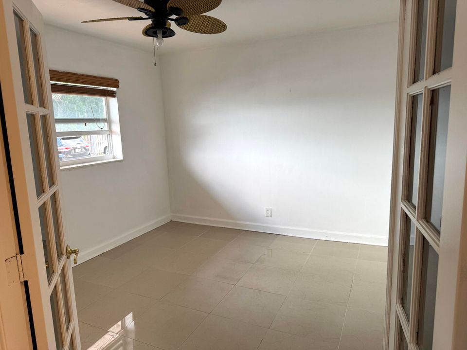 Activo con contrato: $1,950 (2 camas, 2 baños, 948 Pies cuadrados)