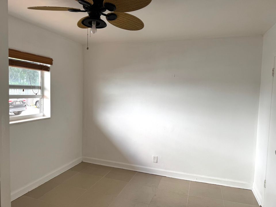 Activo con contrato: $1,950 (2 camas, 2 baños, 948 Pies cuadrados)