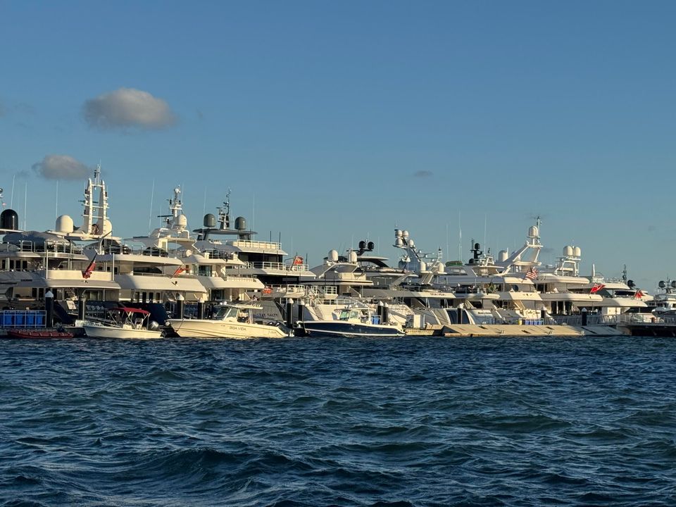 Activo con contrato: $1,950 (2 camas, 2 baños, 948 Pies cuadrados)