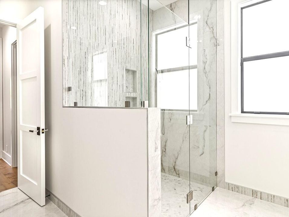 For Sale: $4,295,000 (5 beds, 4 baths, 4312 Square Feet)