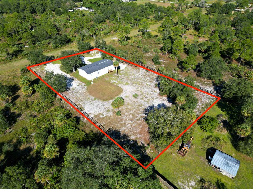 For Sale: $330,000 (4 beds, 2 baths, 1800 Square Feet)