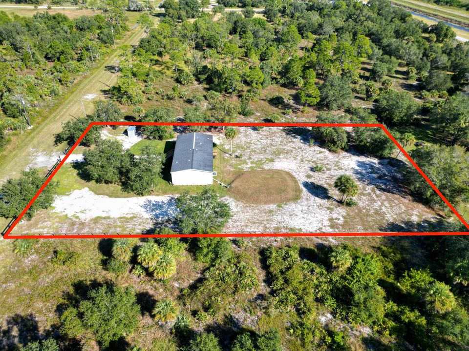 For Sale: $330,000 (4 beds, 2 baths, 1800 Square Feet)