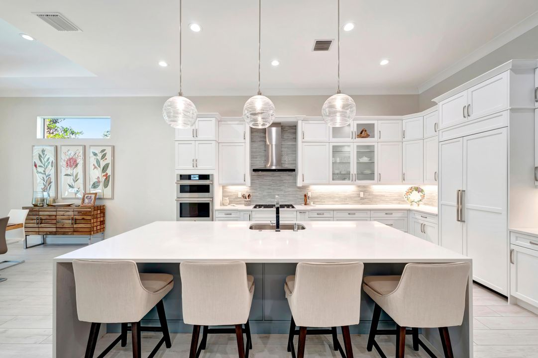 For Sale: $2,095,000 (3 beds, 2 baths, 3240 Square Feet)