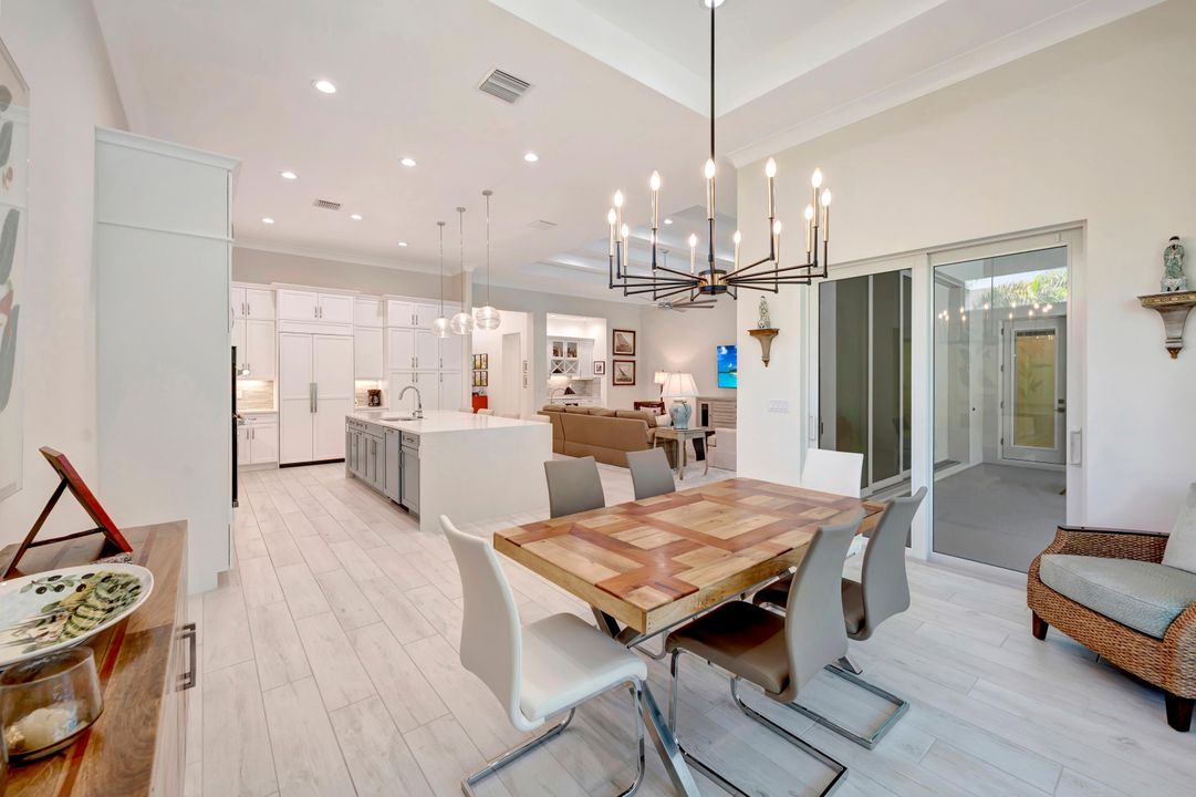 For Sale: $2,095,000 (3 beds, 2 baths, 3240 Square Feet)