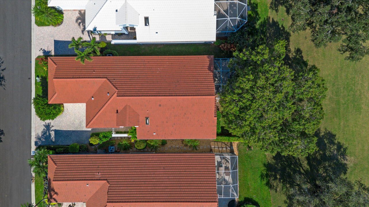 合同活跃: $299,000 (3 贝兹, 2 浴室, 2192 平方英尺)