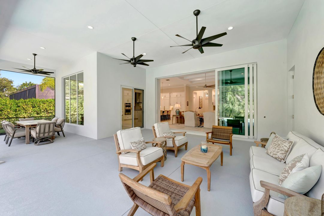 For Sale: $2,095,000 (3 beds, 2 baths, 3240 Square Feet)