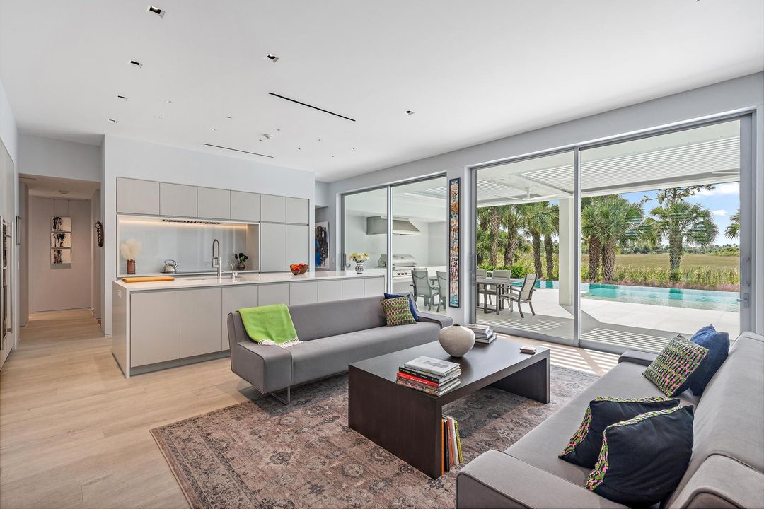 En Venta: $4,350,000 (3 camas, 3 baños, 3081 Pies cuadrados)