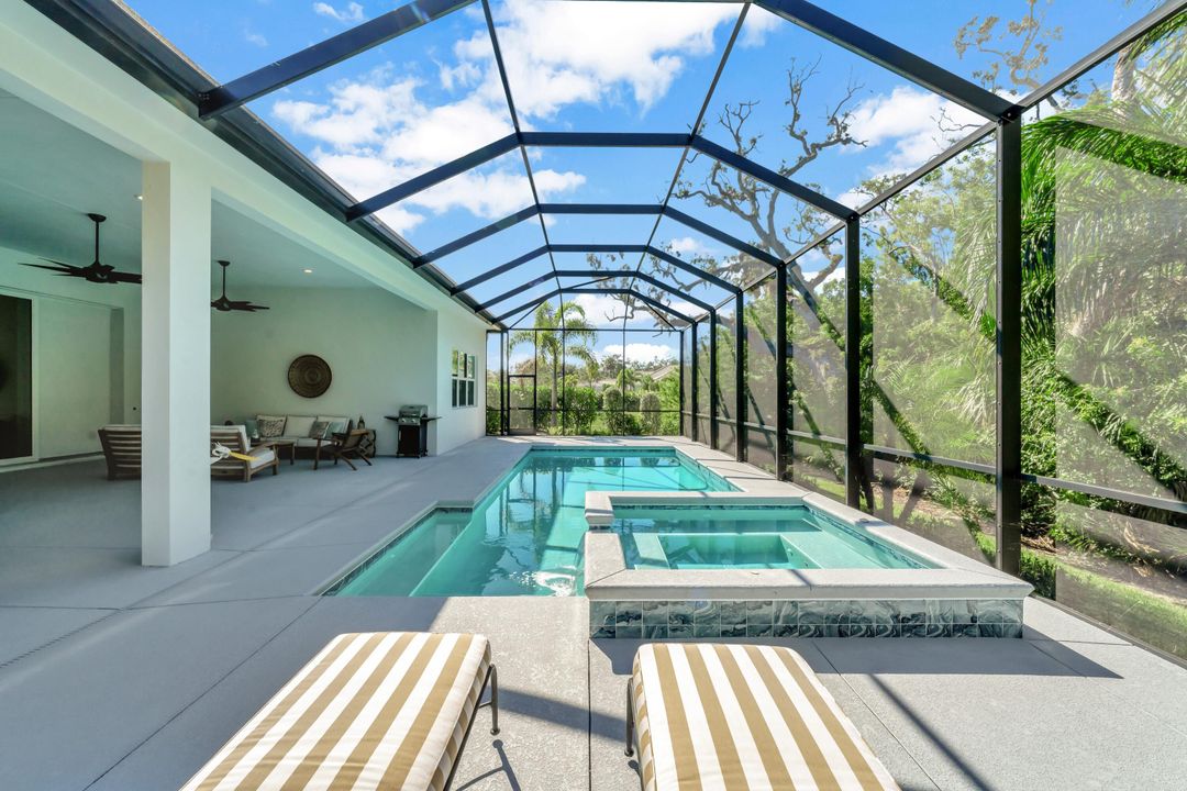 For Sale: $2,095,000 (3 beds, 2 baths, 3240 Square Feet)