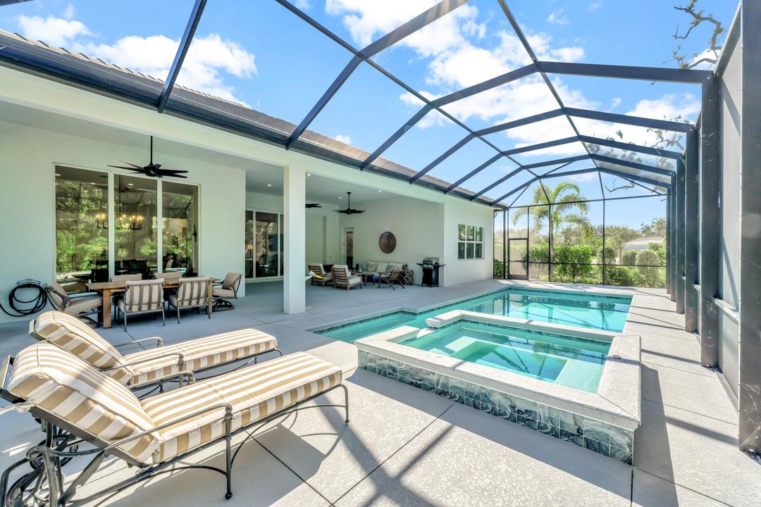 For Sale: $2,095,000 (3 beds, 2 baths, 3240 Square Feet)