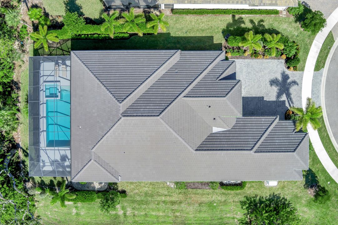 For Sale: $2,095,000 (3 beds, 2 baths, 3240 Square Feet)