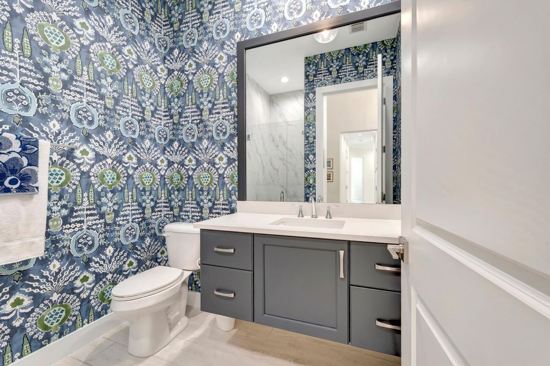 For Sale: $2,095,000 (3 beds, 2 baths, 3240 Square Feet)