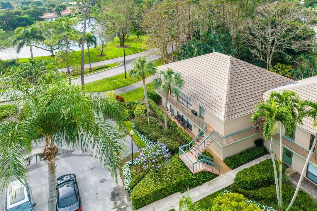 待售: $375,000 (2 贝兹, 2 浴室, 1479 平方英尺)