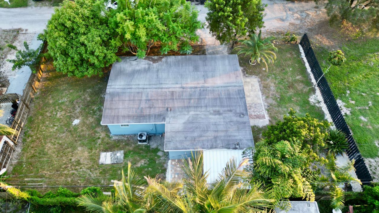 En Venta: $469,000 (3 camas, 2 baños, 1100 Pies cuadrados)