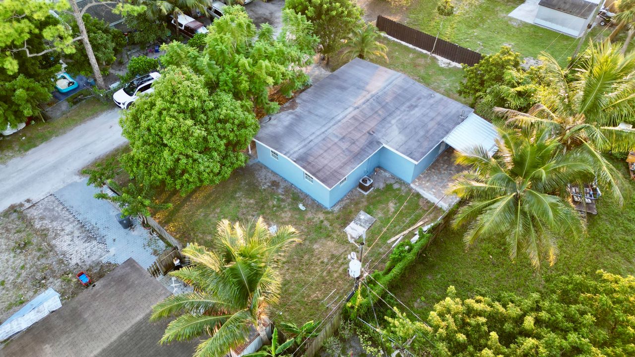 En Venta: $469,000 (3 camas, 2 baños, 1100 Pies cuadrados)