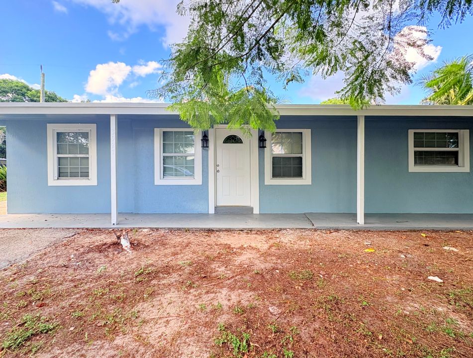 En Venta: $469,000 (3 camas, 2 baños, 1100 Pies cuadrados)