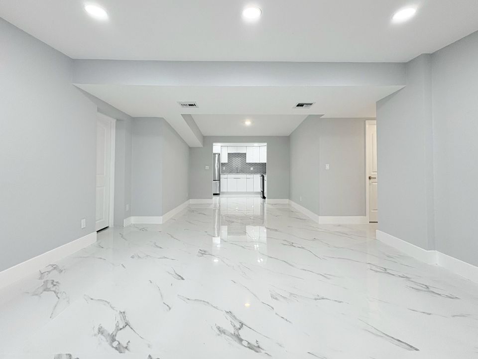 En Venta: $469,000 (3 camas, 2 baños, 1100 Pies cuadrados)