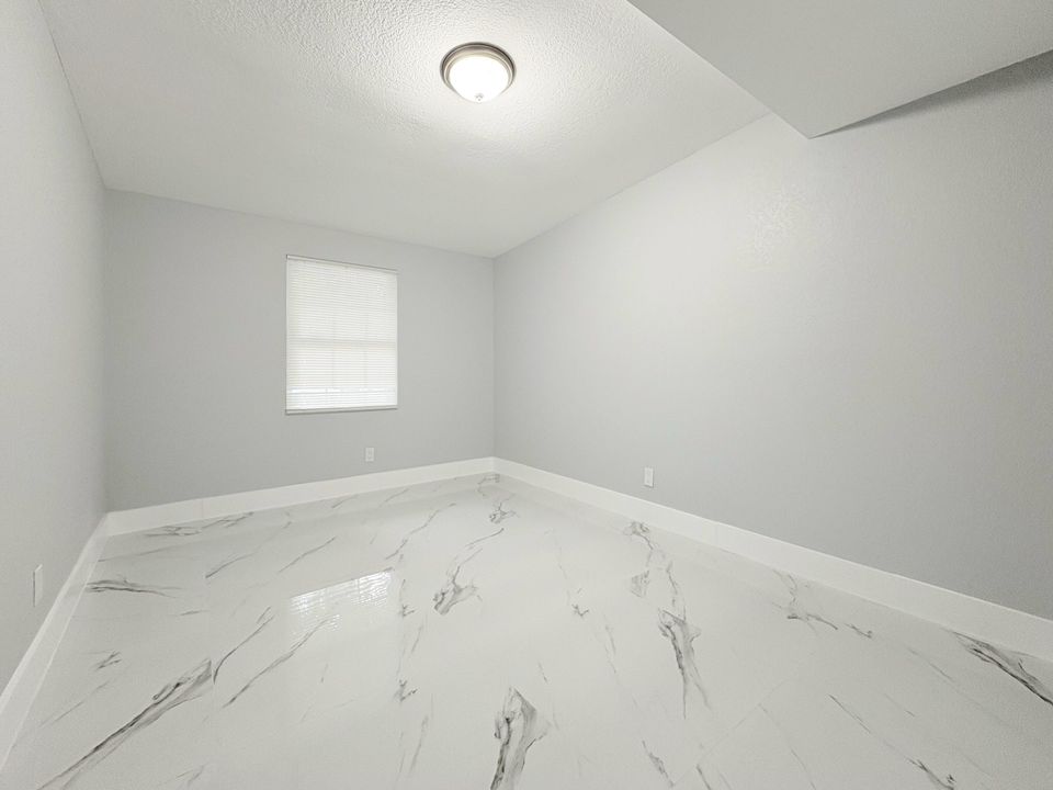 En Venta: $469,000 (3 camas, 2 baños, 1100 Pies cuadrados)