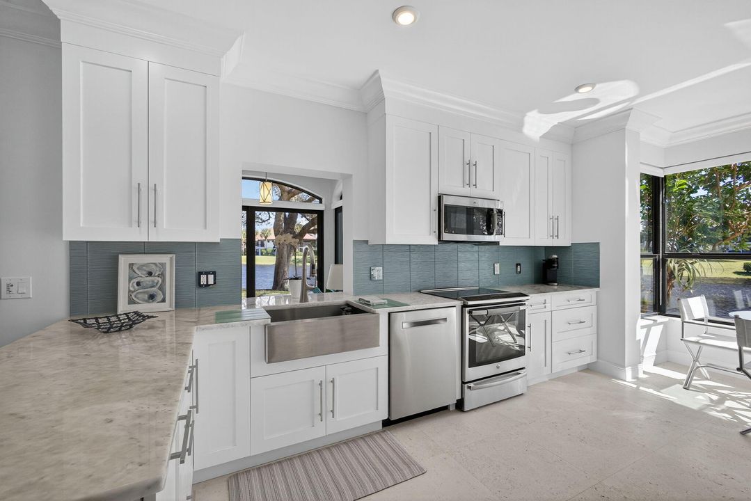 待售: $865,000 (2 贝兹, 2 浴室, 1834 平方英尺)