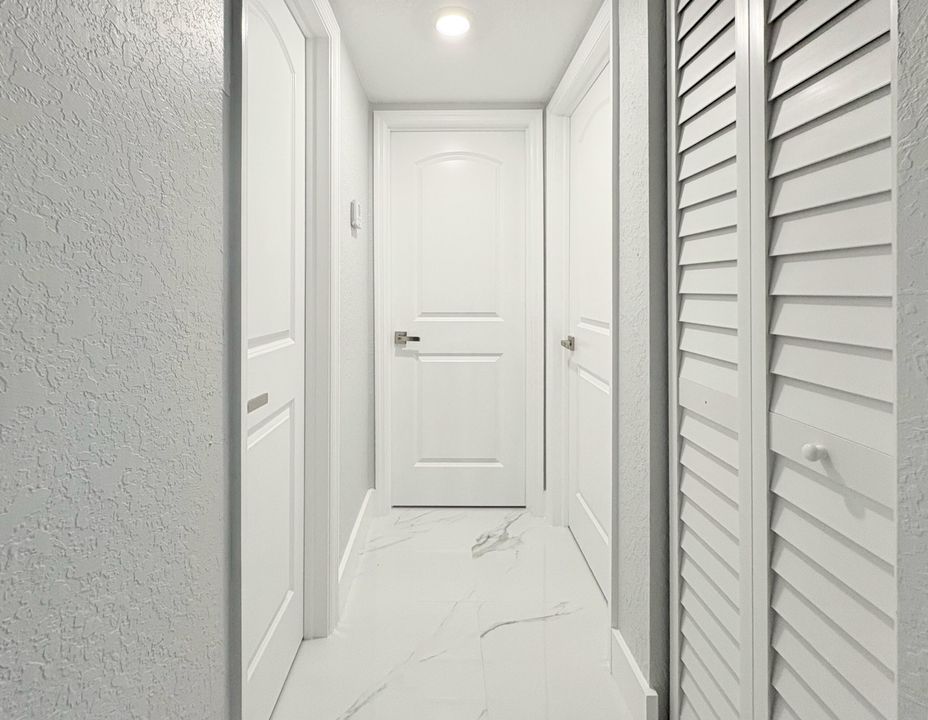 En Venta: $469,000 (3 camas, 2 baños, 1100 Pies cuadrados)