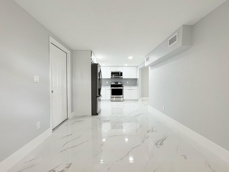 En Venta: $469,000 (3 camas, 2 baños, 1100 Pies cuadrados)