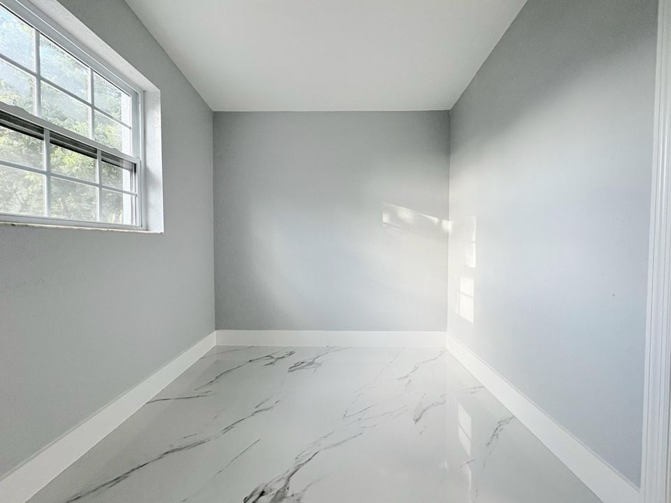 En Venta: $469,000 (3 camas, 2 baños, 1100 Pies cuadrados)